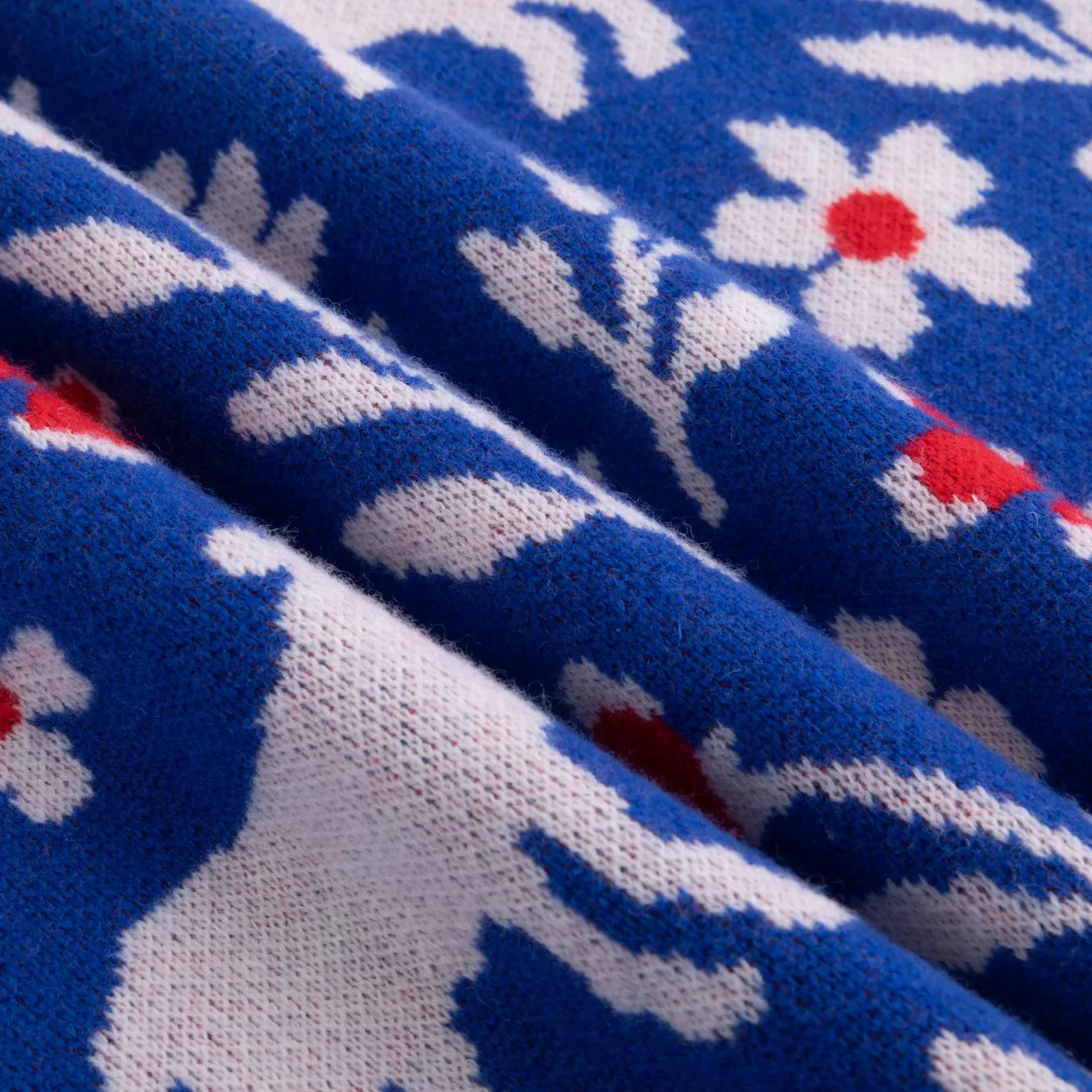 Soft knit texture and floral pattern of the No.21 Floral Flock jumper